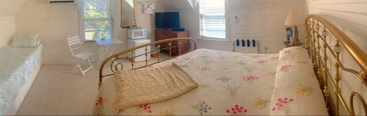 Mountain Harbour B&B Roan Mountain Екстер'єр фото